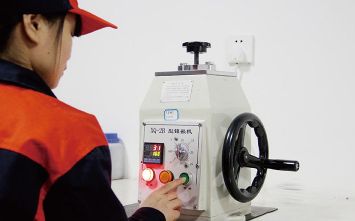 檢測(cè)設(shè)備